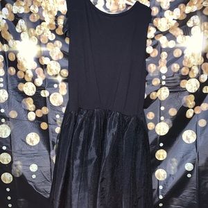 This is a all black dress by Cherokee size XL